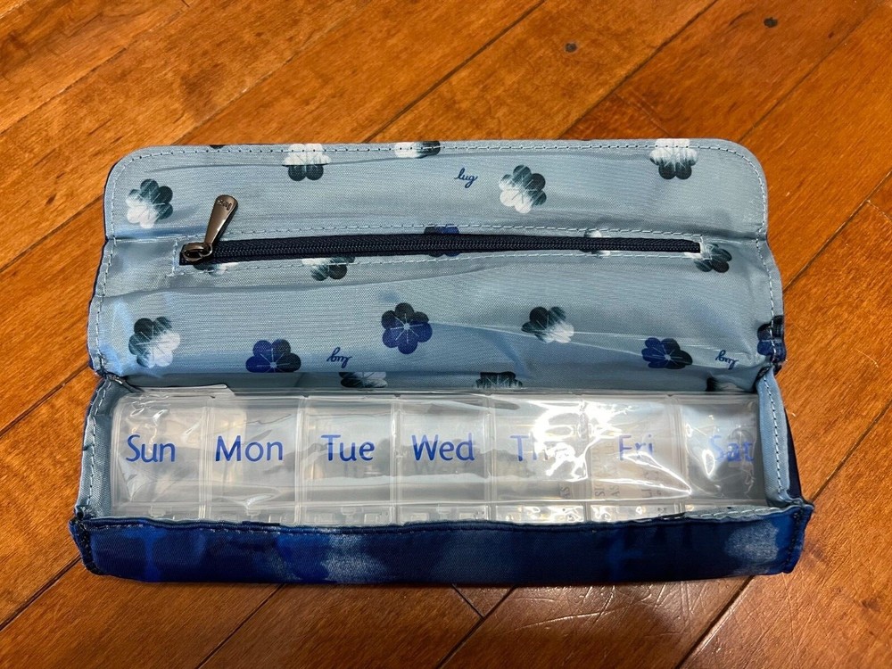 Lug Blue PILL ORGANIZER CASE NWOT!