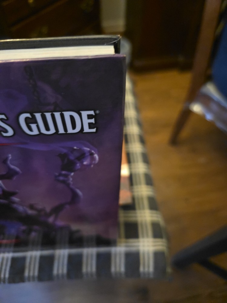 Dungeons and Dragons Dungeon Master's Guide Book