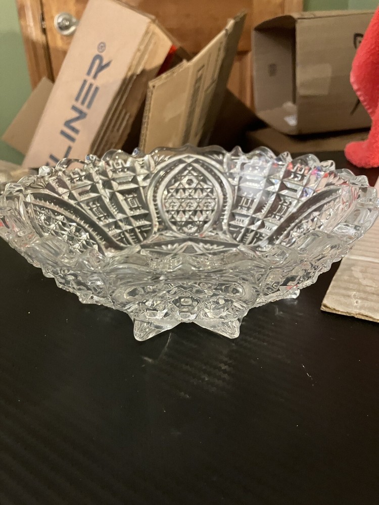 Clear Glass Dish 8 Point Bottom DWK132