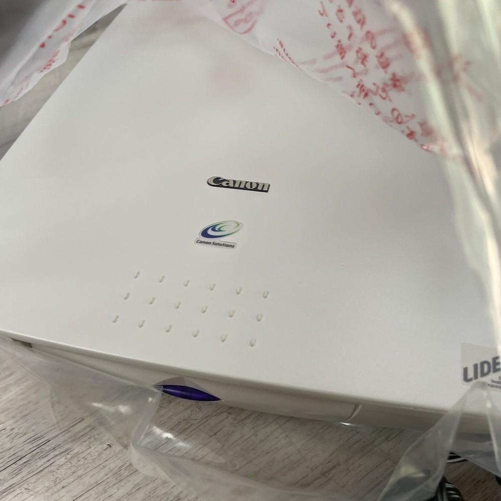 Canon CanoScan FB 620U Flatbed Scanner Open Box