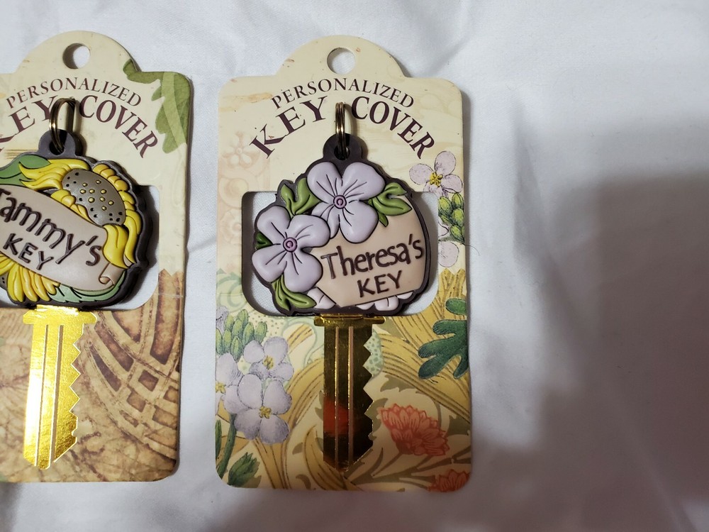 PERSONALIZED KEY COVERS NAMES WITH D & T