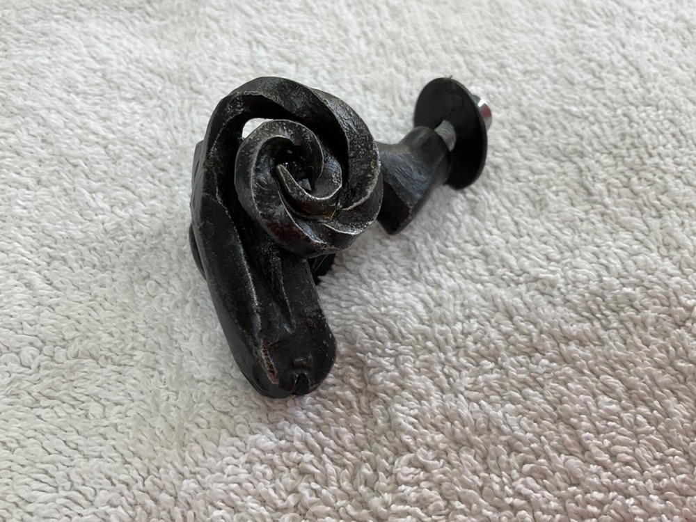 RAMS HEAD KITCHEN DOOR/DRAWER HANDLE