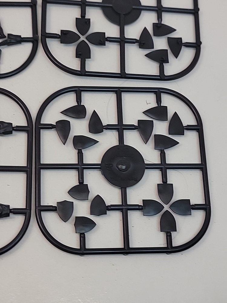 Eccentric Miniatures 13th Century Knights