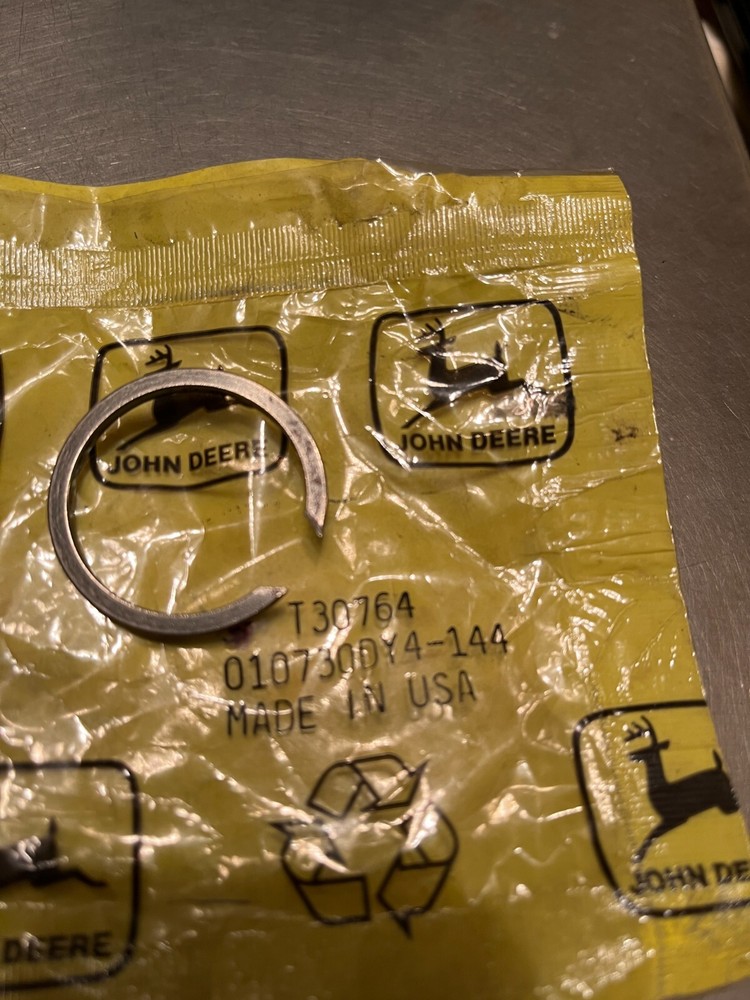 T30764   Genuine OEM  John Deere  SNAP RING