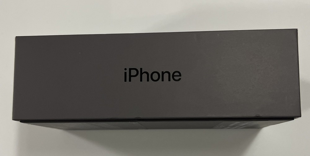 Space Gray Apple iPhone 8 64gb Excellent Condition BOX ONLY