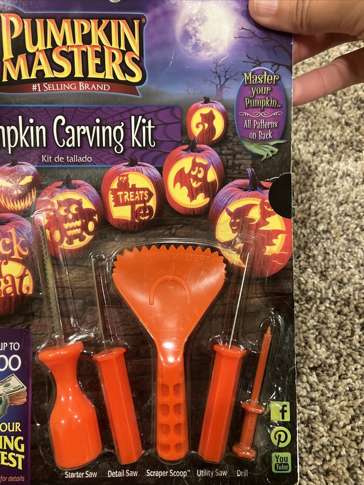 Pumpkin' Masters Carving Kit, 10 Patterns Included- NEW