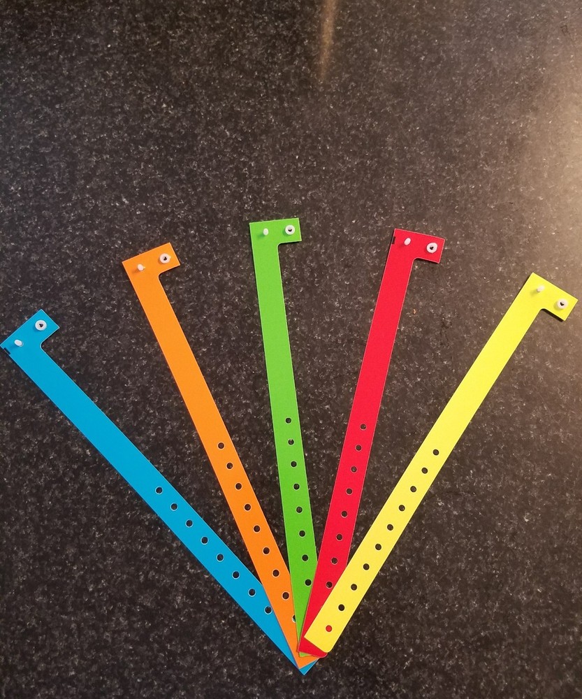 200  3/4" ASSORTED PLASTIC WRISTBANDS, WRISTBANDS FOR EVENTS,