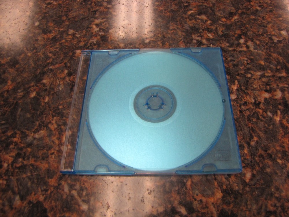 Vintage Microsoft Windows XP Home Edition Version 2002 CD-ROM - LM27