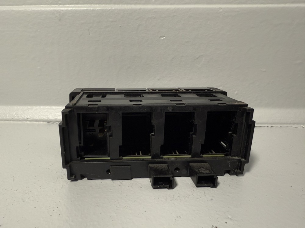 FREIGHTLINER CASCADIA SLEEPER MUTE