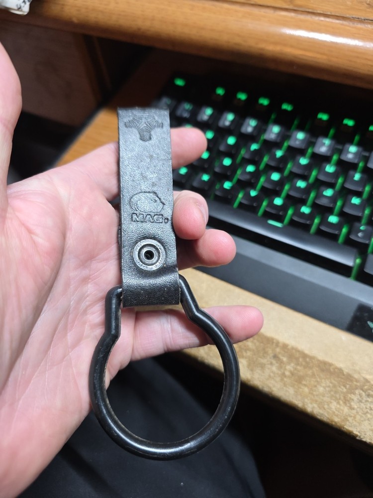 Mag Industries Black Leather and Plastic Loop Belt Flashlight Holder Full Size