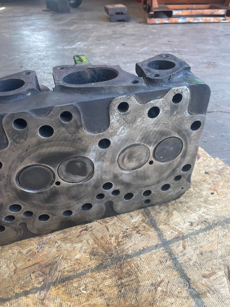 John Deere Tractor Cylinder Head R35140R