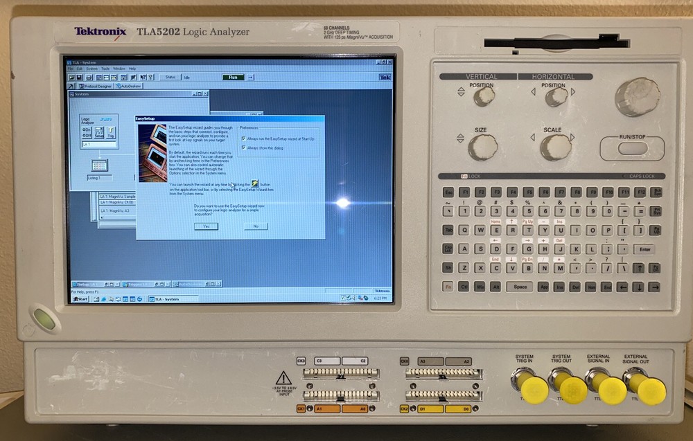 Tektronix Logic Analyzer TLA5201 or TLA5202