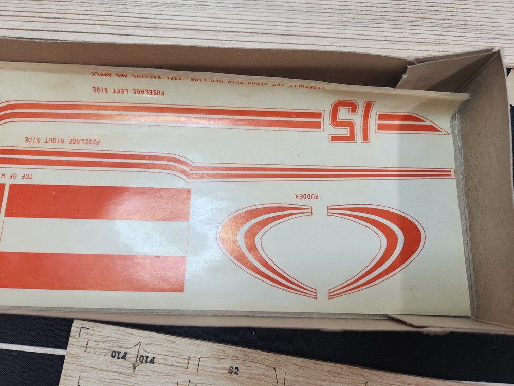 Vintage Balsa model plane kit Comet Meteor 21 3/8" span 3409