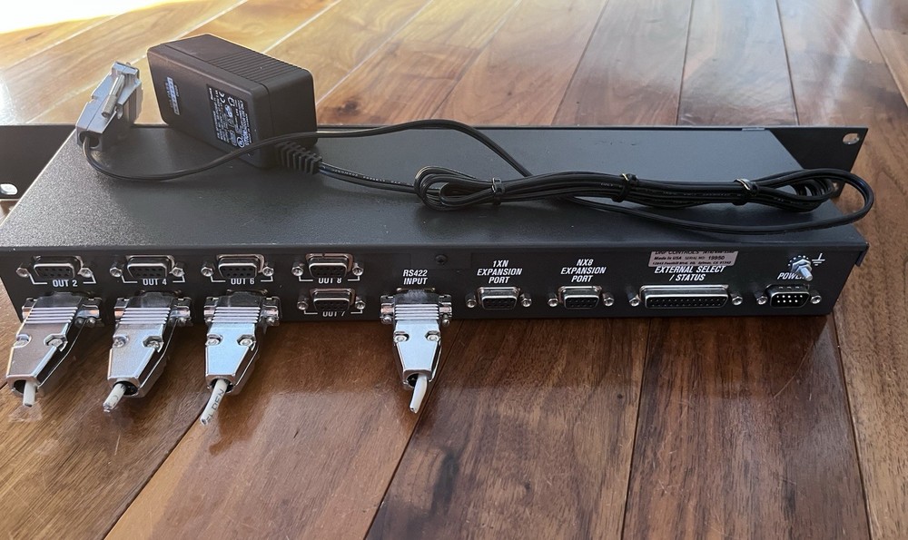 DNF Controls RS422 Switcher SW1X8