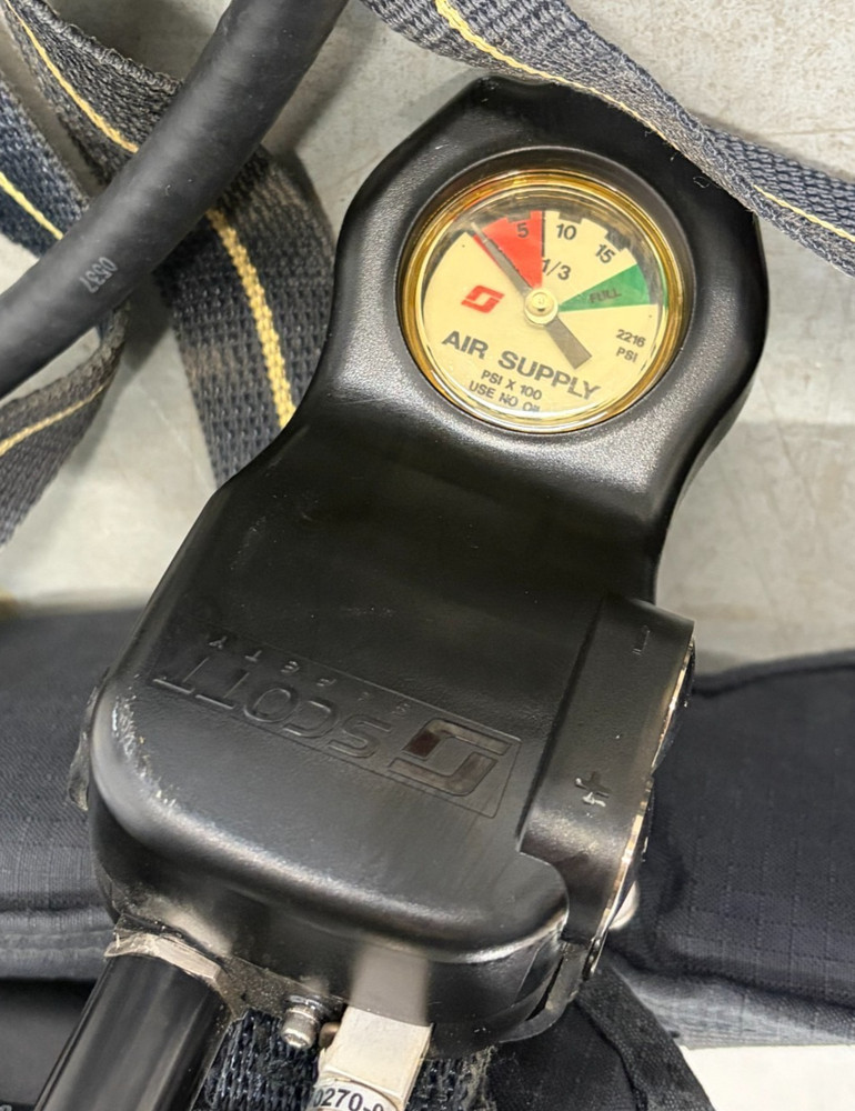 Scott 2216 PSI Firefighter Scba