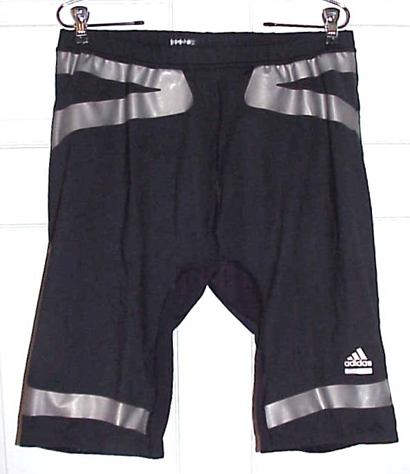 A MEN'S ADIDAS, CLIMA COOL COMPRESSION SHORTS, W/ STRENGTH SUPPORT BANDS,  3XT
