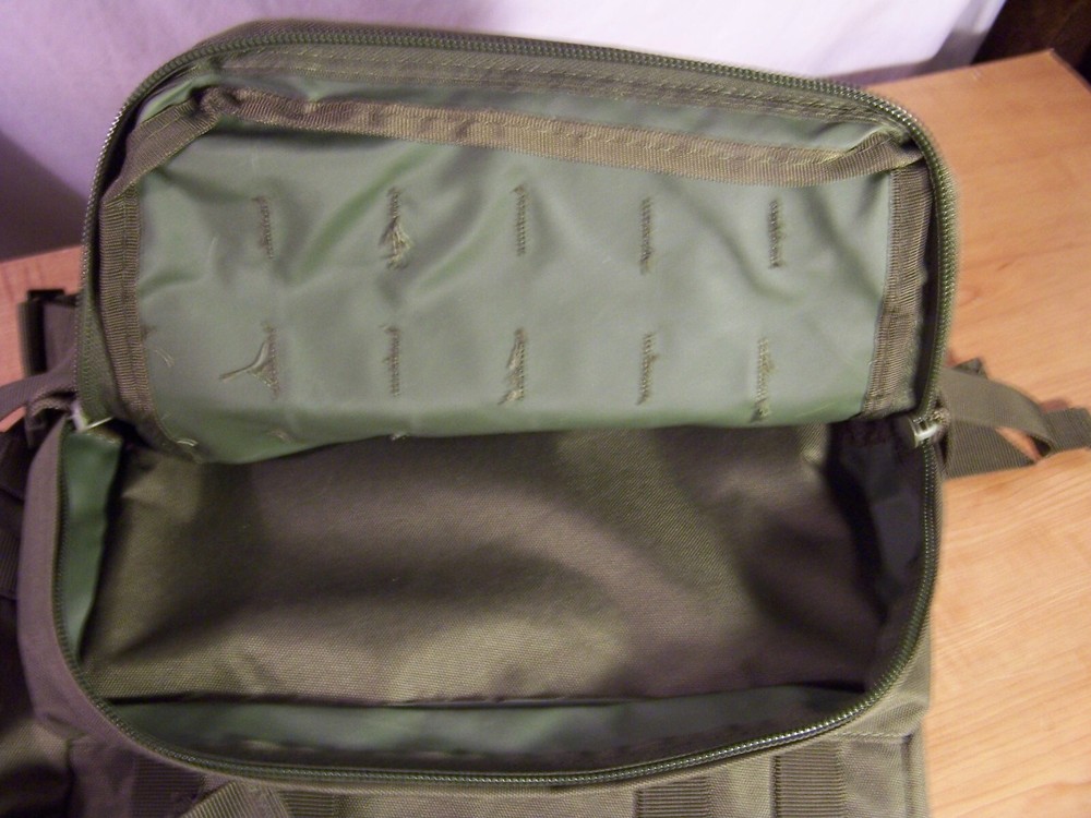 L.A.GEAR,TACTICAL FIELD PACK. O.D.