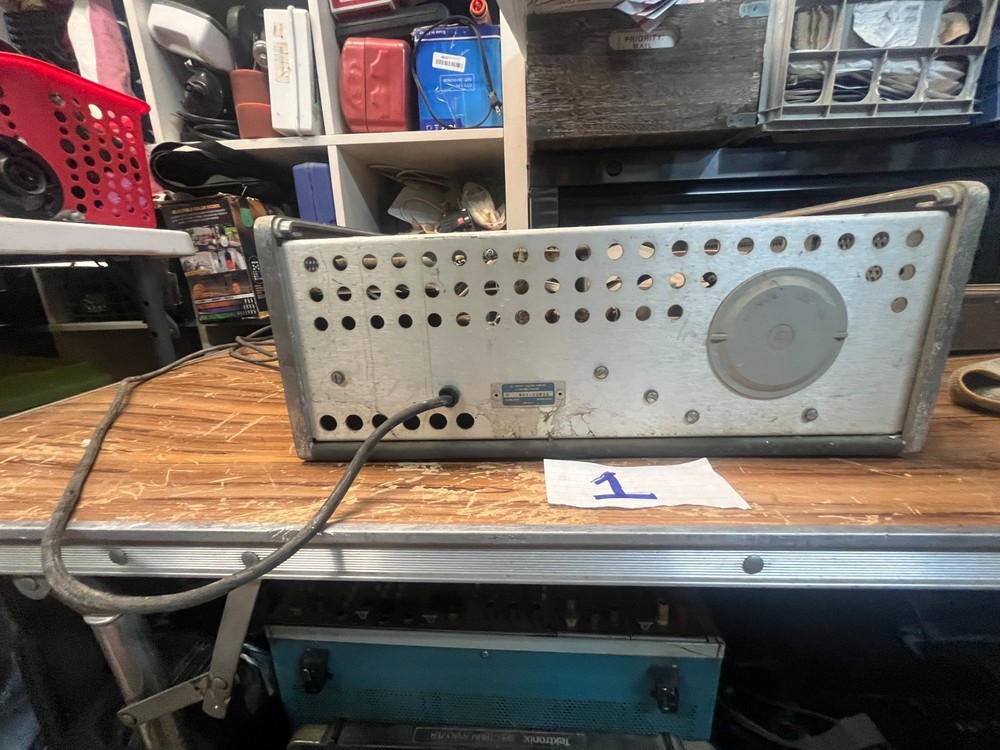 HP Hewlett-Packard Oscilloscope Model 120B - Powers on but untested.