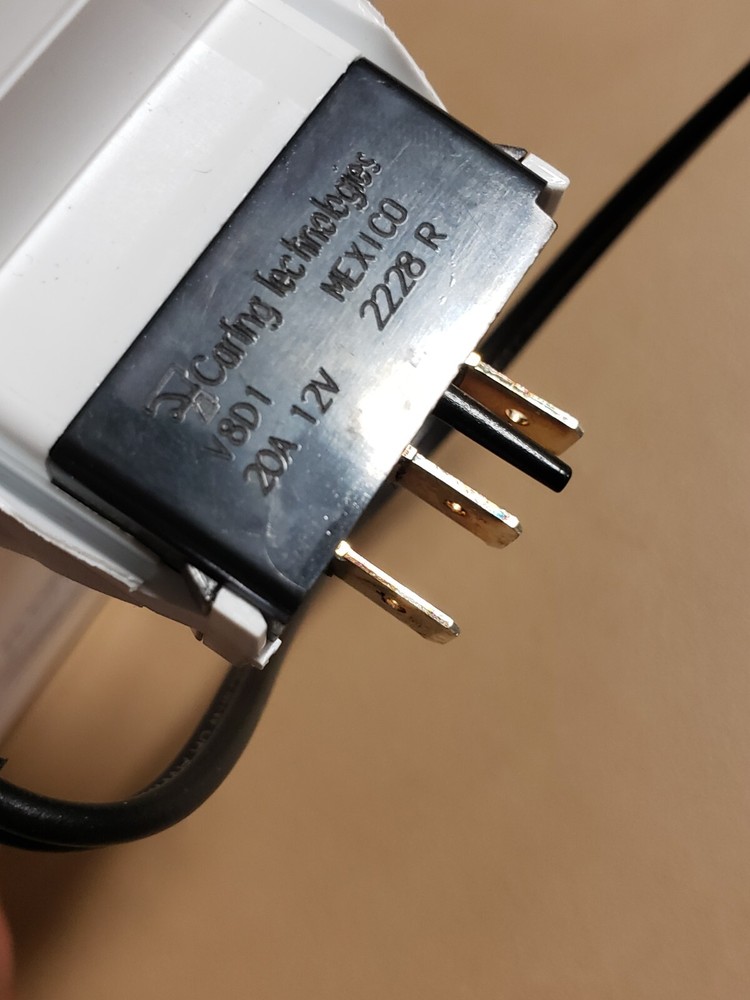 SEA RAY BOATS SUBMERSIBLE PLATFORM PANEL WITH SWITCH AND LIGHT