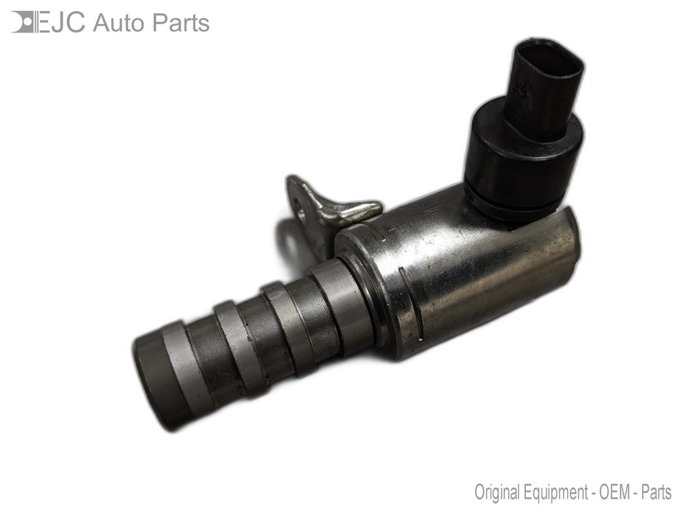 Variable Valve Timing Solenoid For 11-12 Ford Explorer  3.5 1203411122B