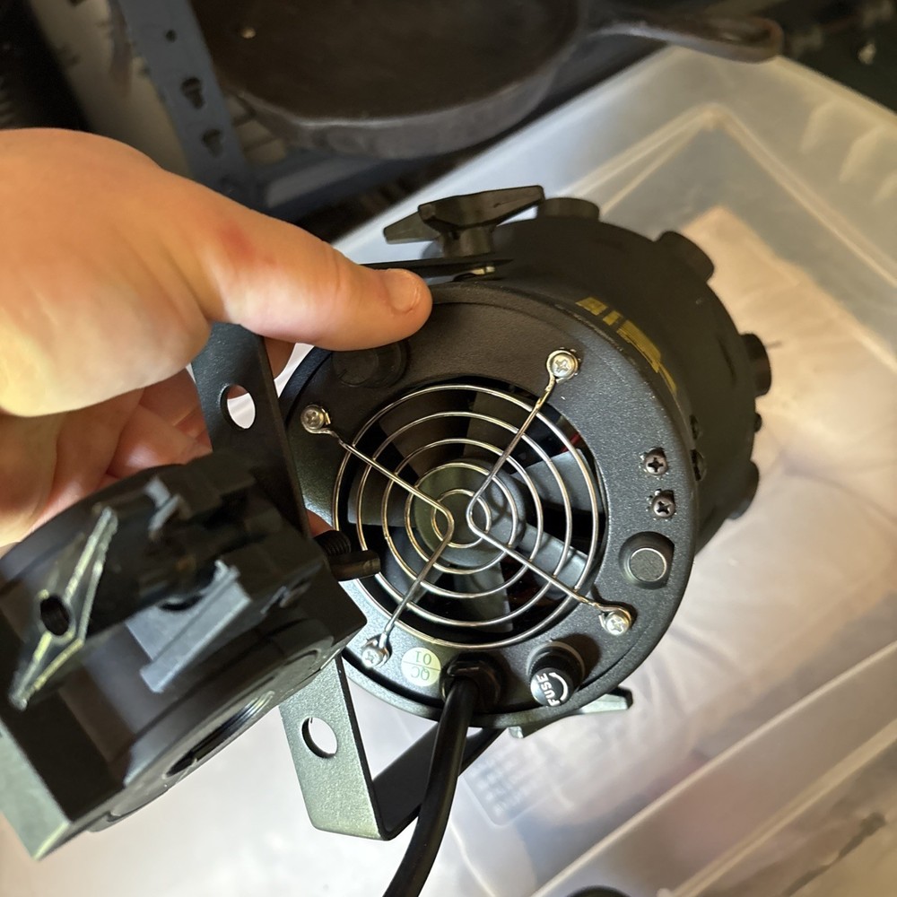 Chauvet Comet CH-207 Stage/DJ Light working