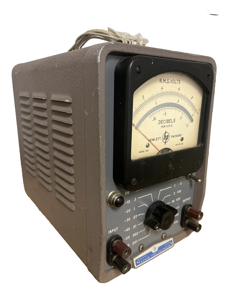 Vintage 1950's Hewlett Packard Vacuum Tool Volt Meter 400H