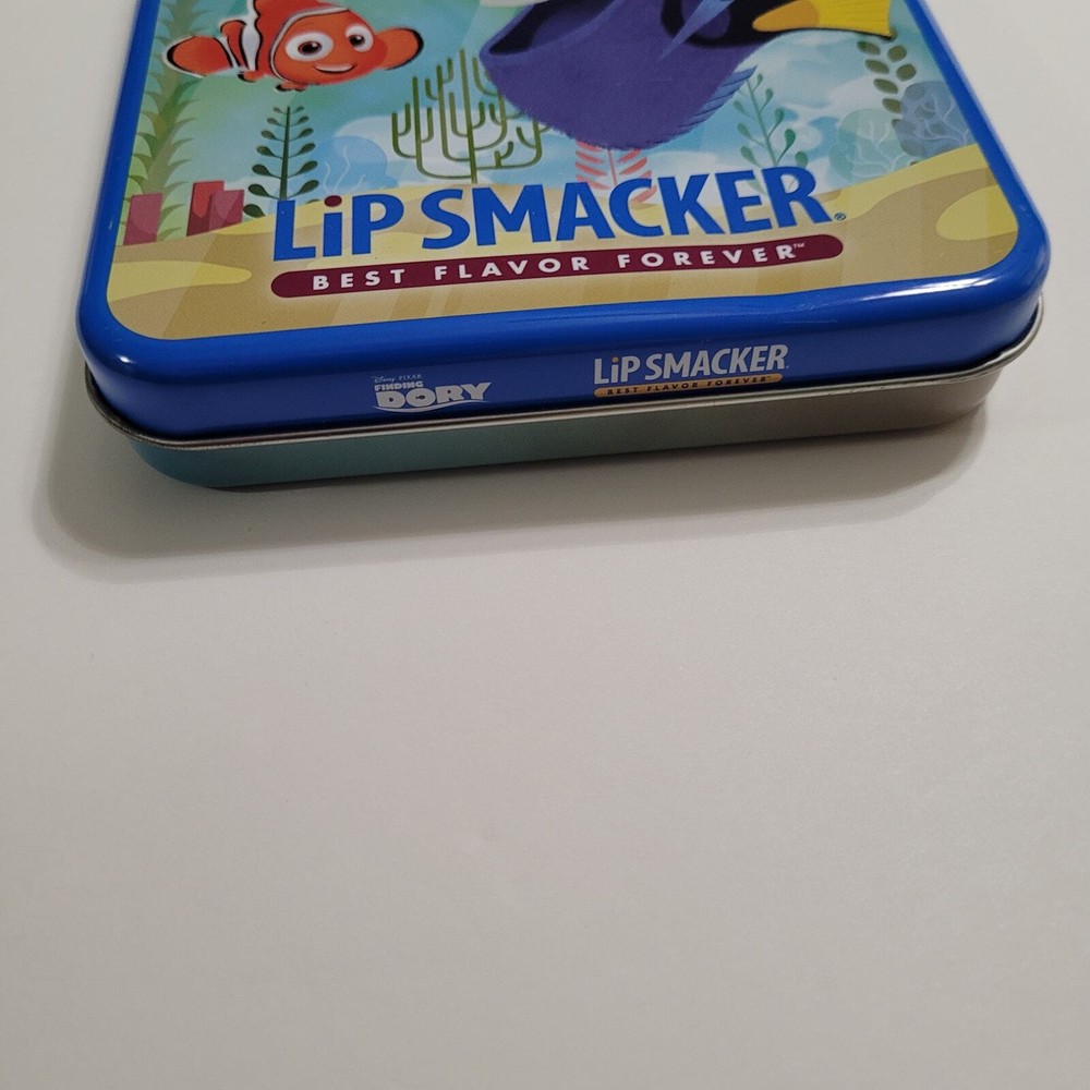 Pixar Dory Lip Smacker Tin