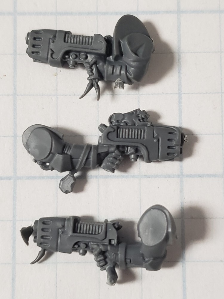 Warhammer 40k Space Wolves Bits Blood Claws Engraved Plasma Pistols x3