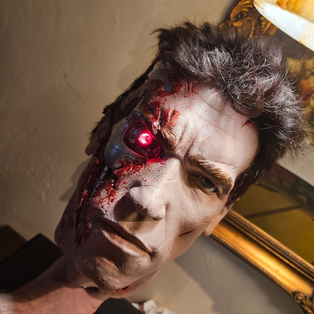 TERMINATOR ARNOLD SCHWARZENEGGER life size head bust horror