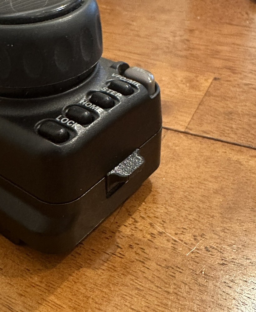 Latch / Release Knob For Yaesu FT-100/FT-100D