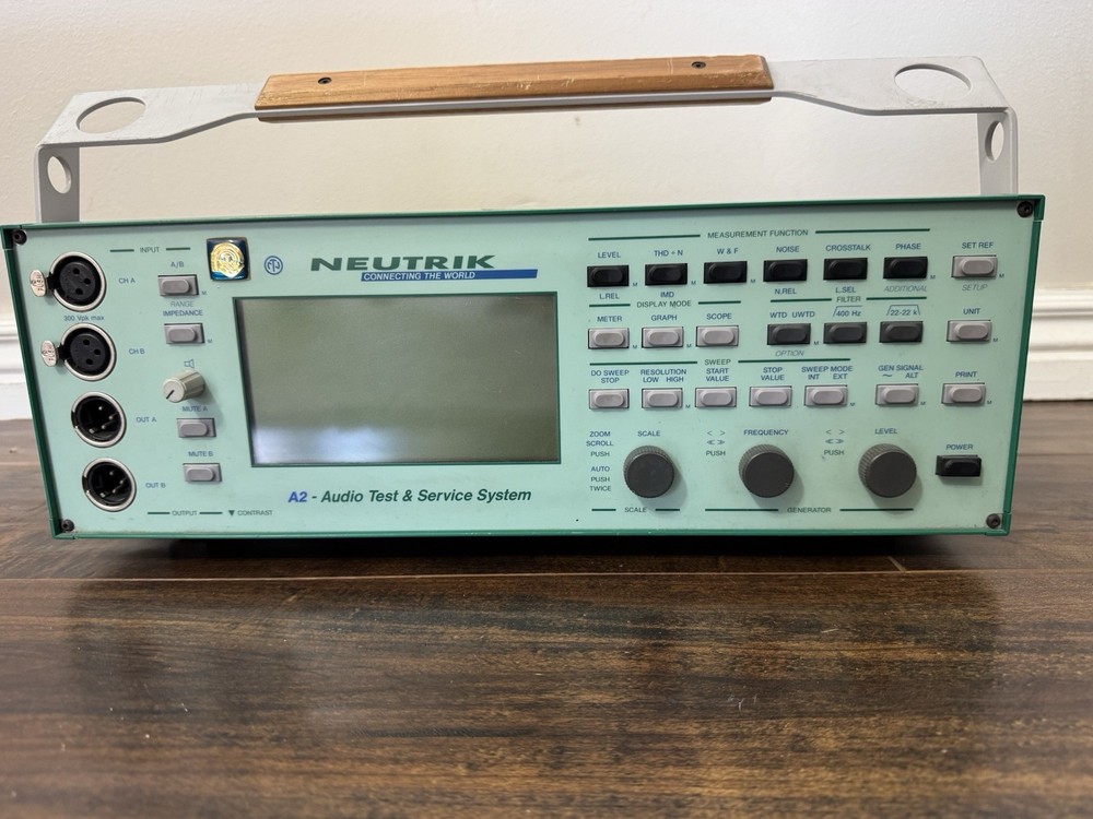 NEUTRIK A2 AUDIO MEASUREMENT SYSTEM / AUDIO ANALYZER (IRC27)