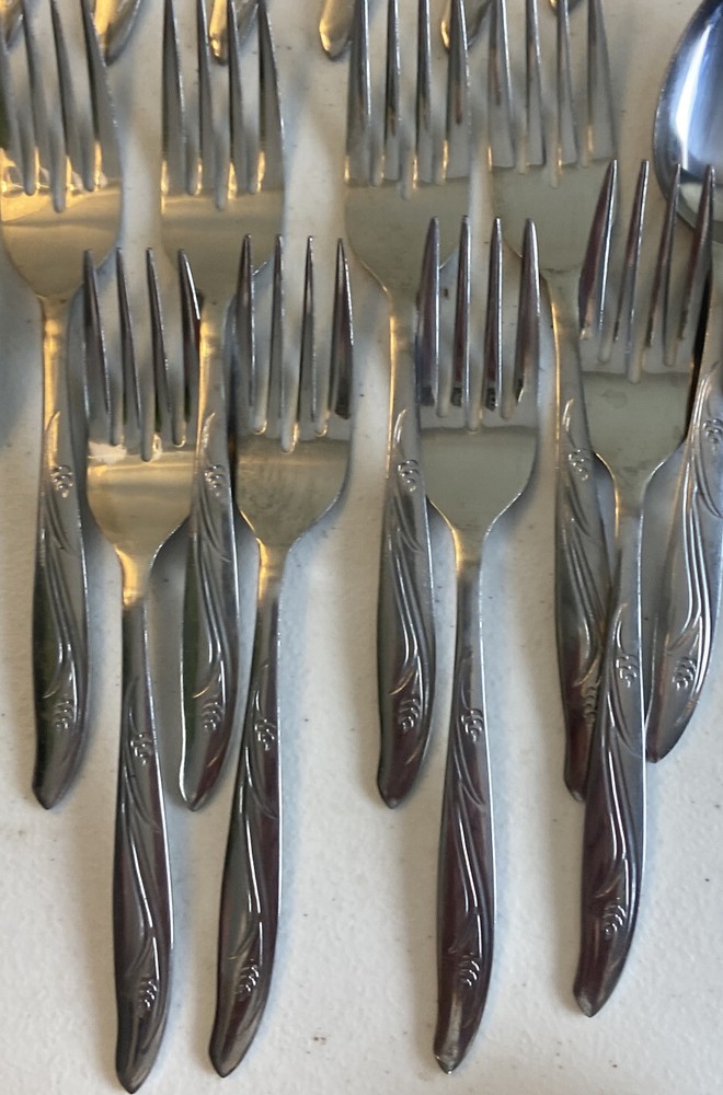 Silhouette WHEAT Stainless Flatware Japan MCM 8 Place Settings + Serving 47pc