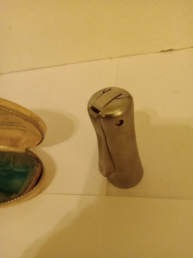 Vintage RONSON Varaflame LadyLite Lighter W/ CASE
