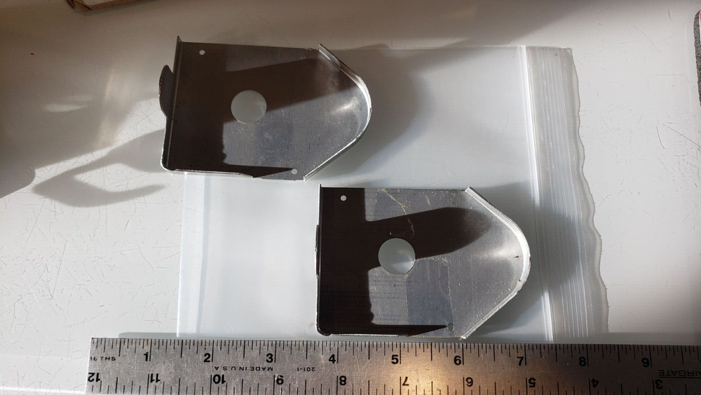 (2) CUMMINS HYDRAULIC PUMP COVERS 3000446 4320-01-098-5115