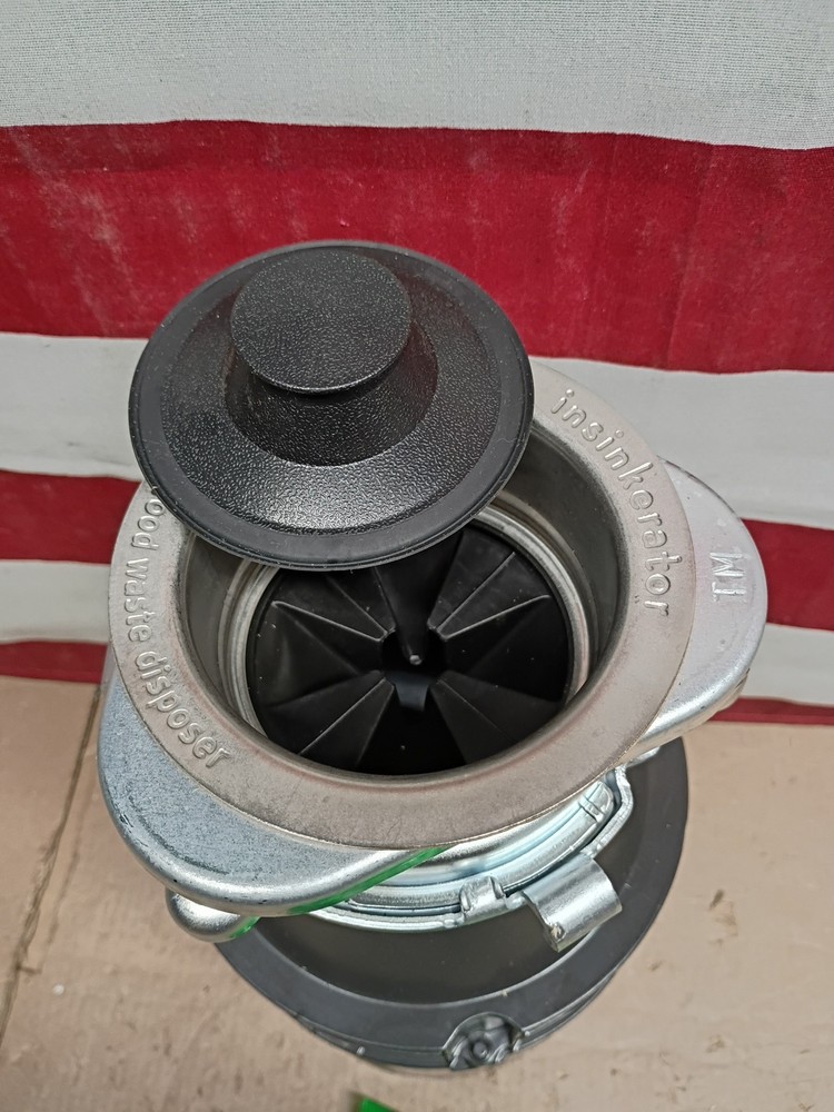 InSinkErator Badger 500, 1/2 HP Continuous Feed Kitchen Garbage Disposal, OB