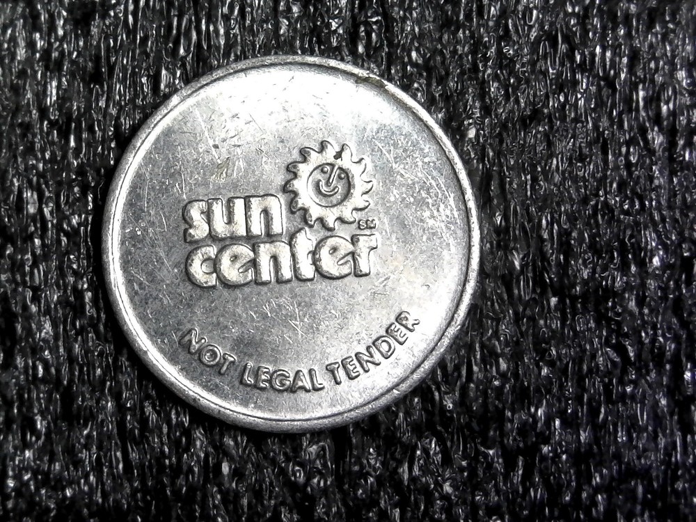 Sun Center Vending Advertisement Token 23mm (c70)