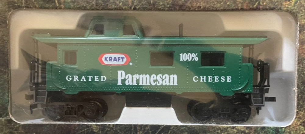 IHC HO - Hy-Vee Savings Express Train Set +Extras