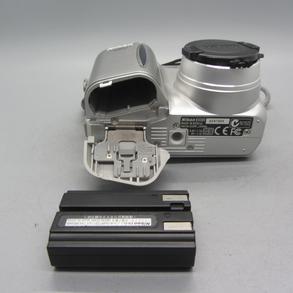 Nikon Digital Camera Coolpix 4300 4.0MP Silver Tested