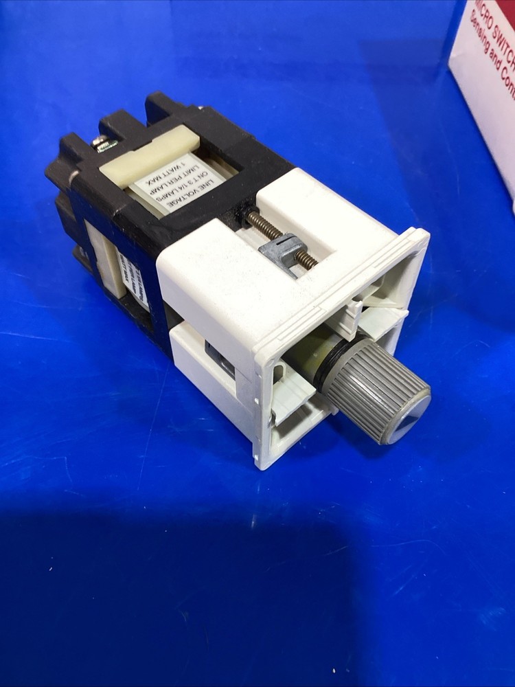 Honeywell 910AEA031 Micro Switch Rotary Switch Operator 1 Watt Max 