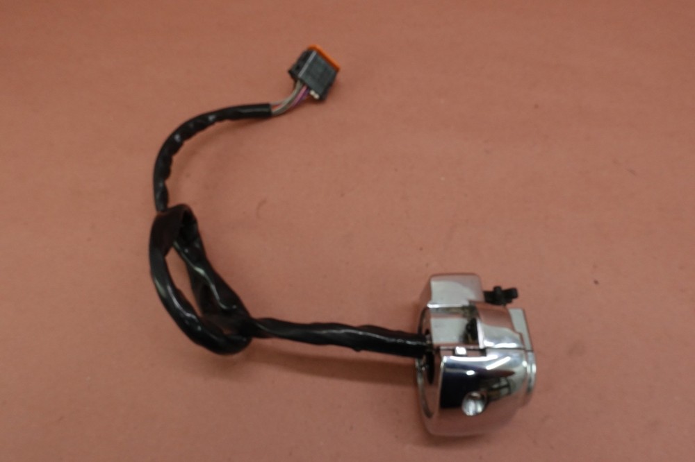 2000-2006 Harley Davidson Electra Glide RIGHT CONTROL SWITCH START STOP