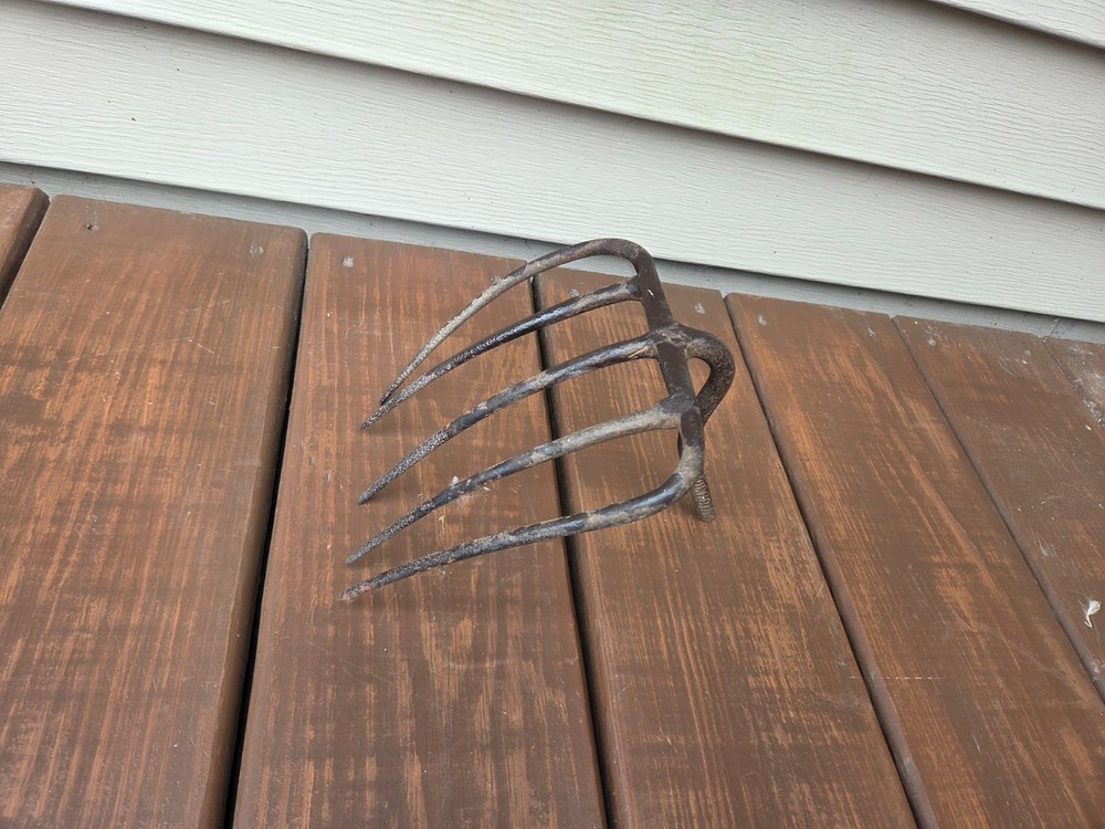 Vintage Primitive Bent Fork Rake Head 5 Tines Rusty Rustic no handle