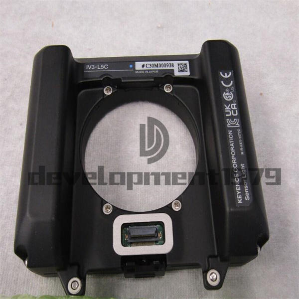 ONE NEW KEYENCE IV3-L5C Light Source