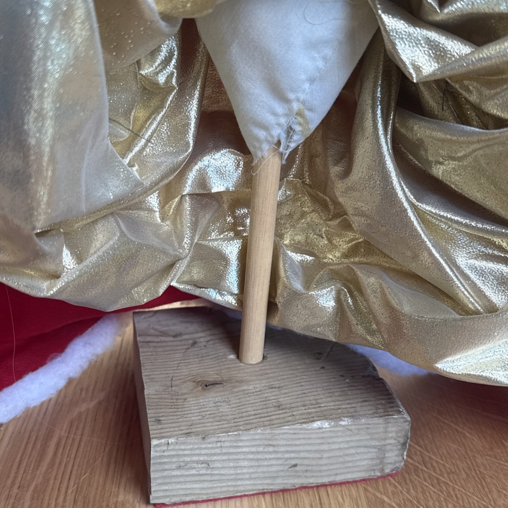 17” Homemade Santa Golf Theme Modern
