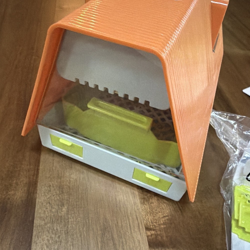 HANDIO 10 Egg Incubator House NWOB