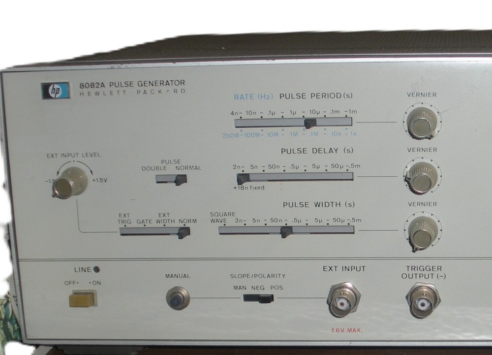 HP 8082A Pulse Generator