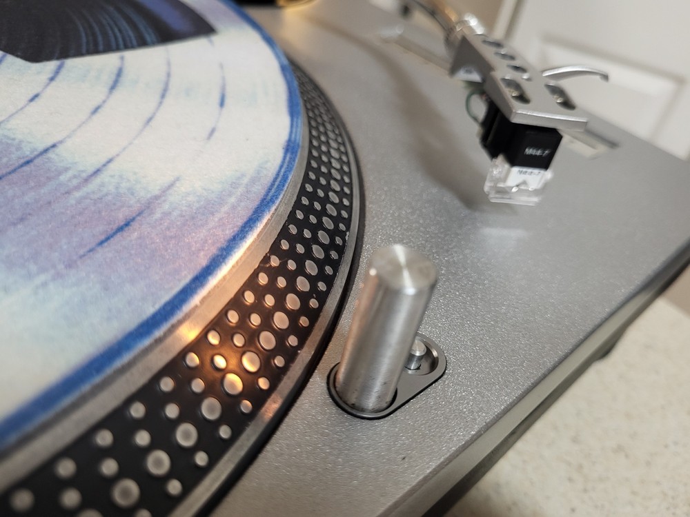 Technics SL1200Mk2 Turntable - Refurbished and Fully Functional