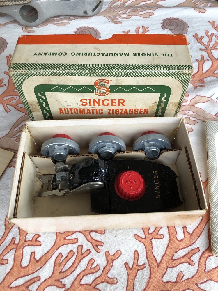 1950s Singer Sewing Machine Automatic Zigzagged For Multiple Class Machines
