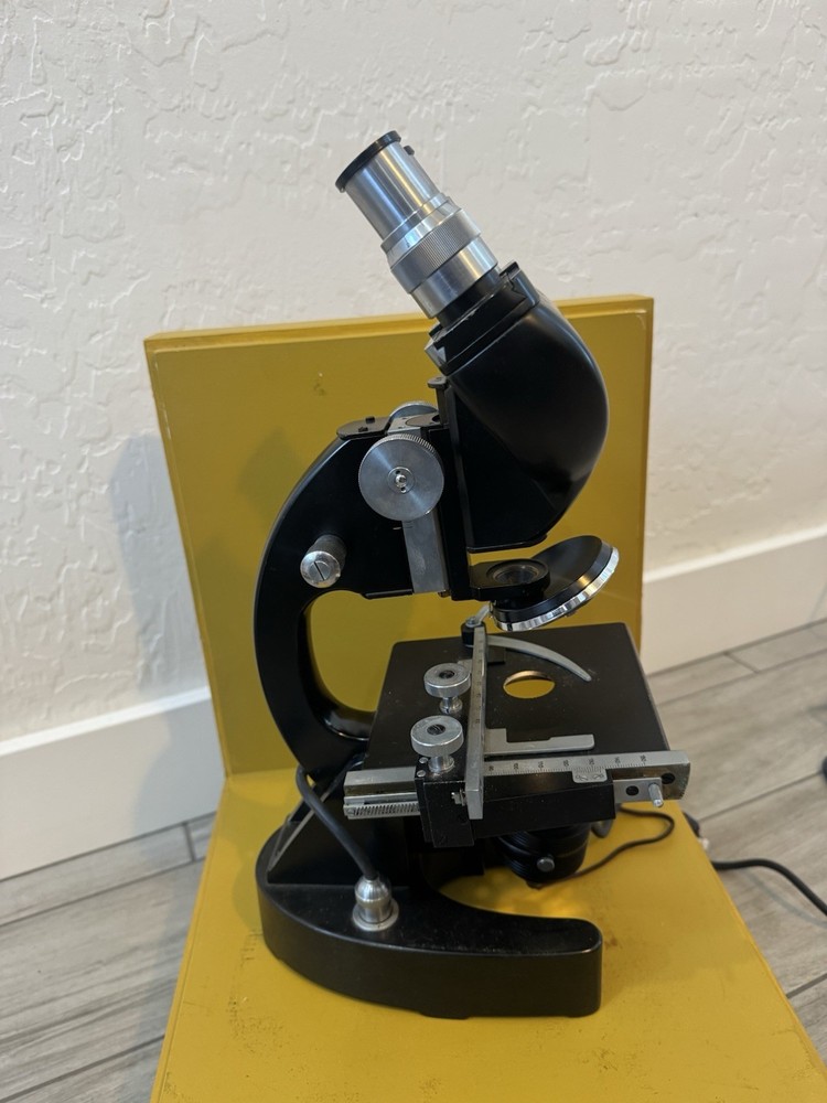 UNITRON BMLU Phase Microscope 15X Binocular Upright w/ Accessories