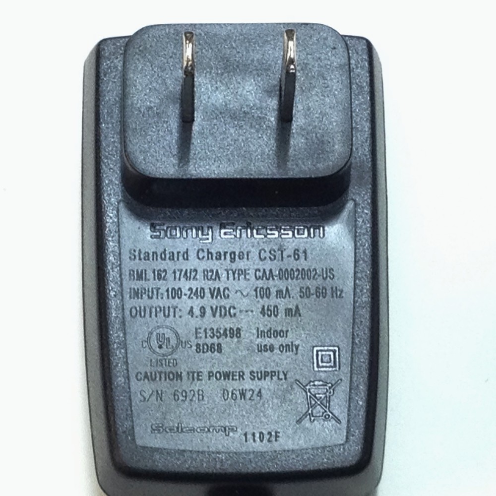 Original Sony Ericsson CST-61 charger, EU plug