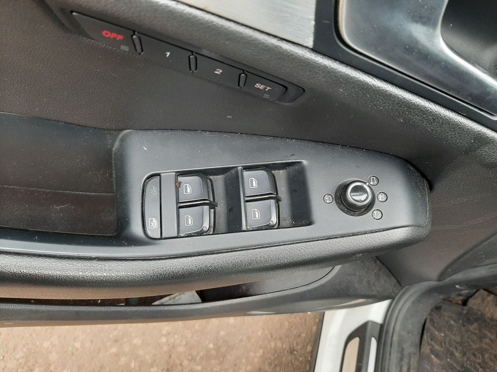 Q5 AUDI 2012 Air Shutter 1071381